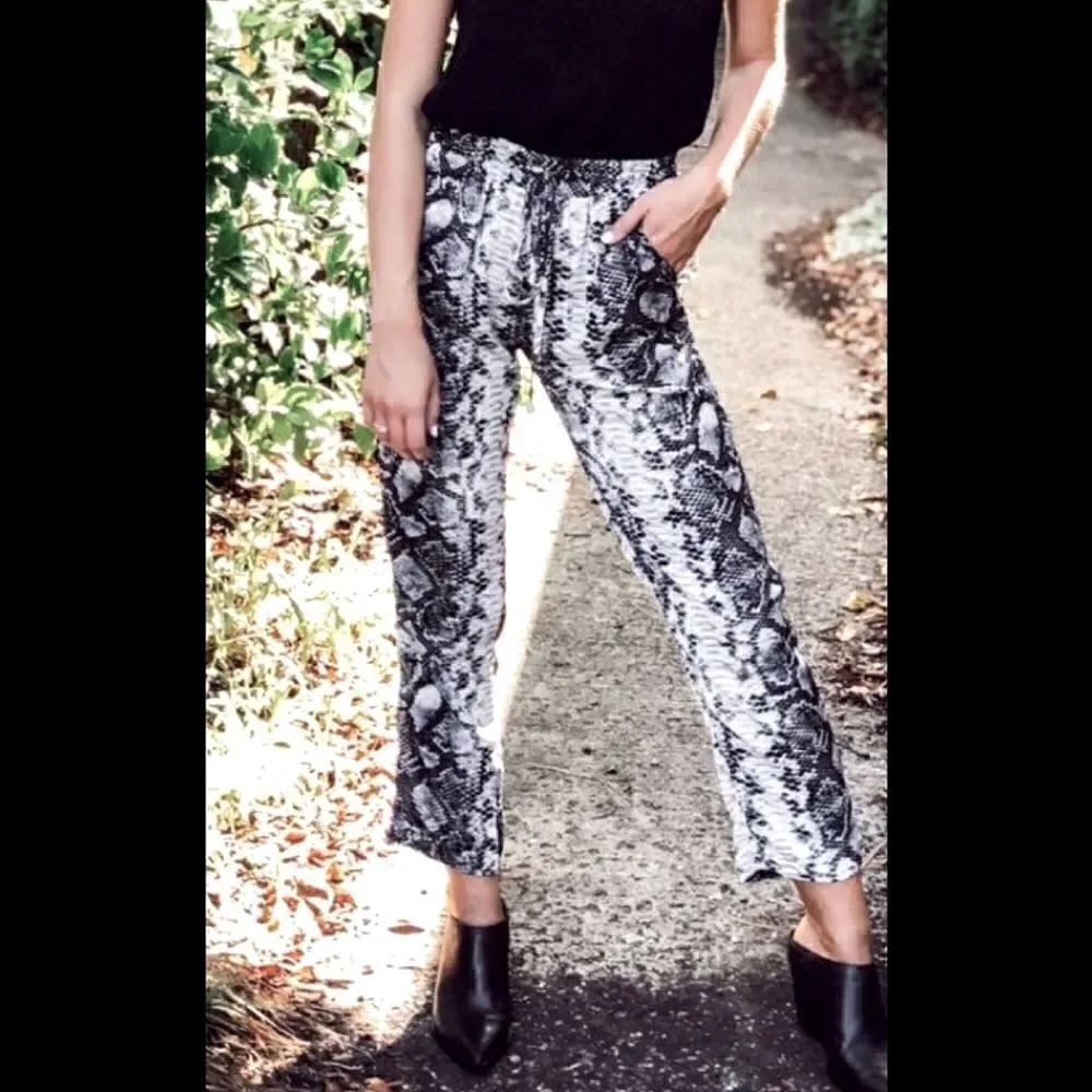 Olivia Graye Snake print pant